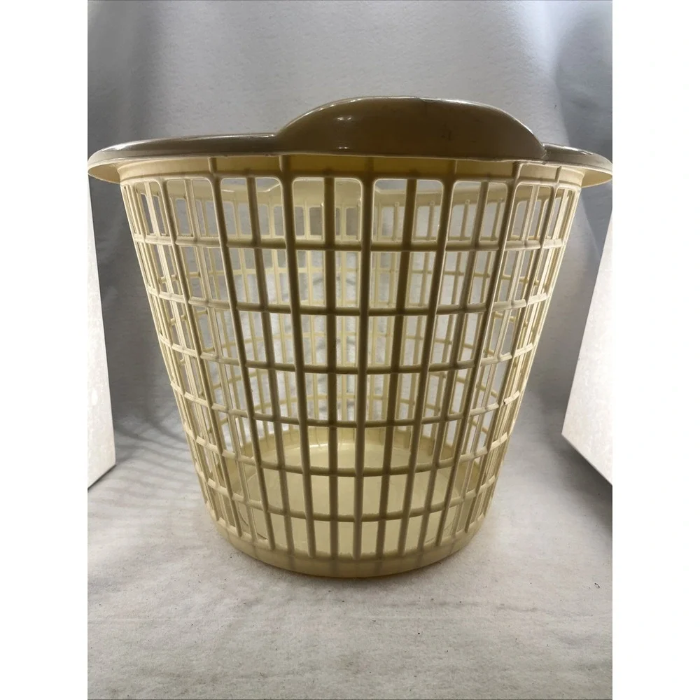 Beige Cage Round Plastic Laundry Basket Retro 1960-70s Vintage, MCM, Grannycore
